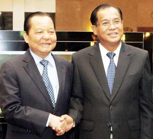 นครโฮจิมินห์กับแขวงสะหวันนะเขตกระชับความร่วมมือในทุกด้าน